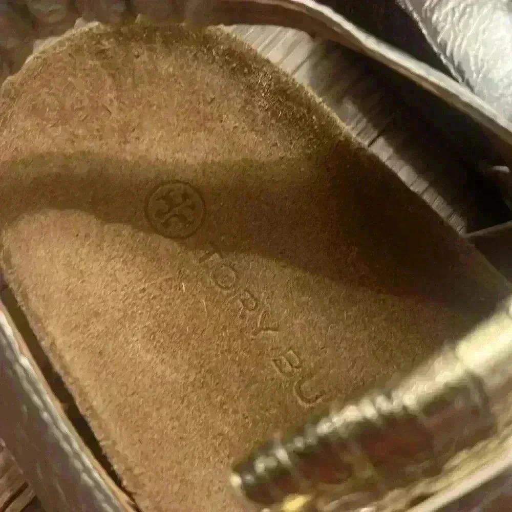 Tory Burch Multi Logo Kiltie Sandals Metallic Gold and Silver Leather - Picture 2 of 8